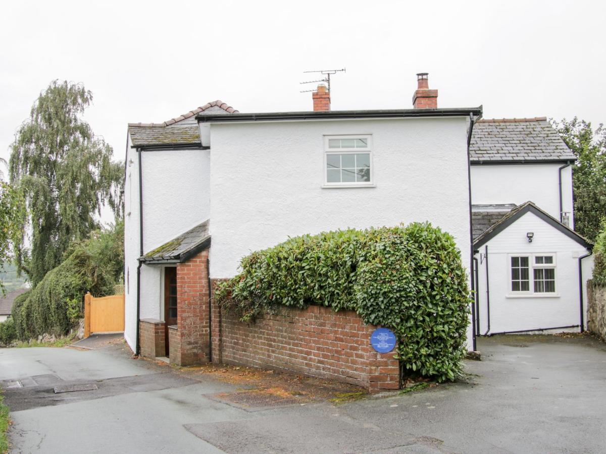 Bryn Celyn Villa Oswestry Exterior photo